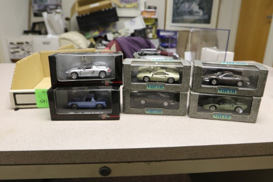 1:43 scale diecast cars including four Vitesse Ferraris and two High Speed diecast Porsches