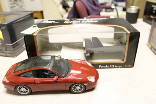 1:18 Porsche 911 Targa diecast car