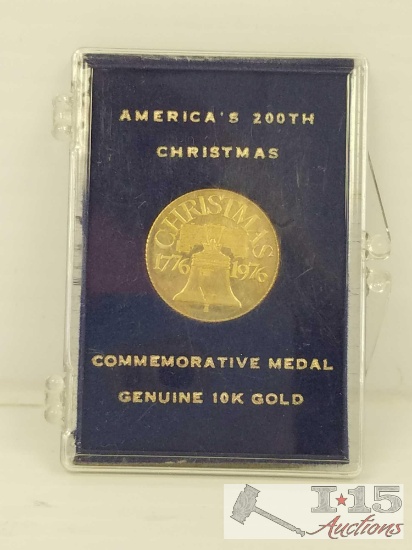 Danbury Mint America's 200th Christmas commemorative medal genuine 10 karat gold coin