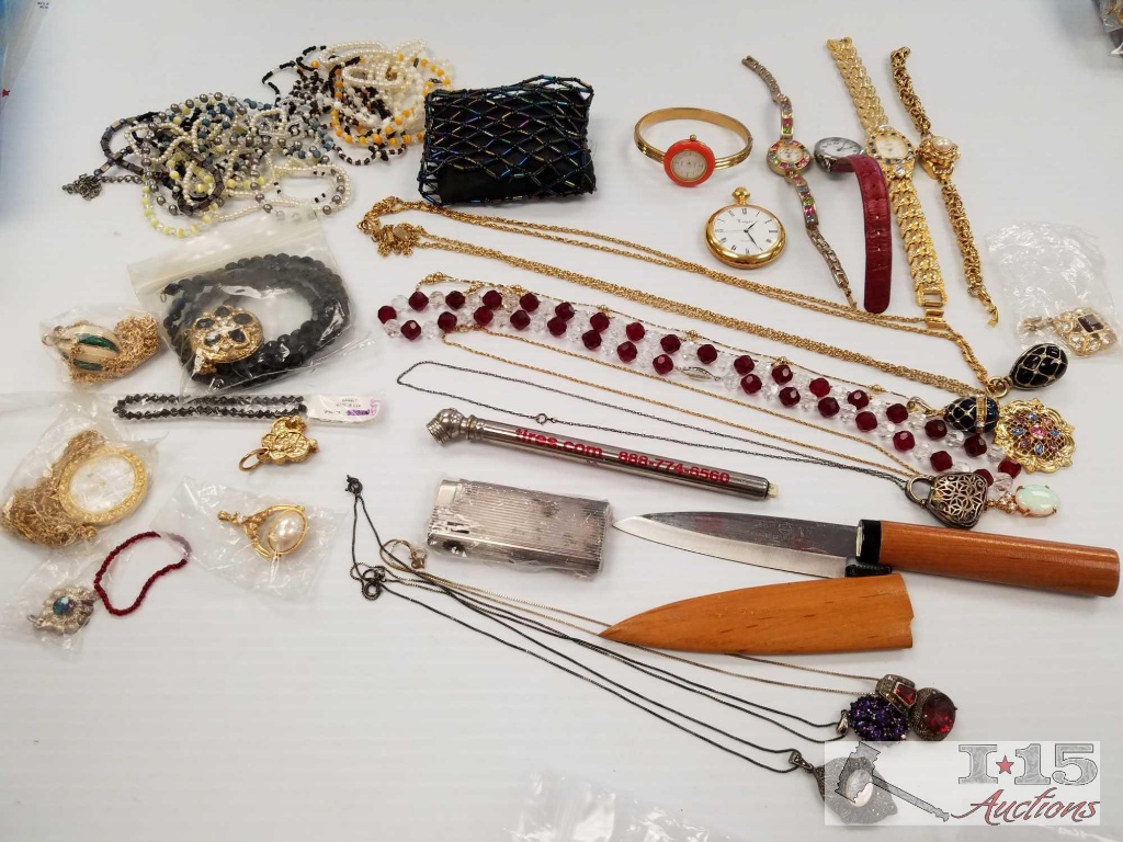 Unsorted costume jewelry