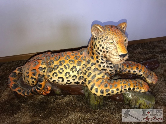 Leopard Statue