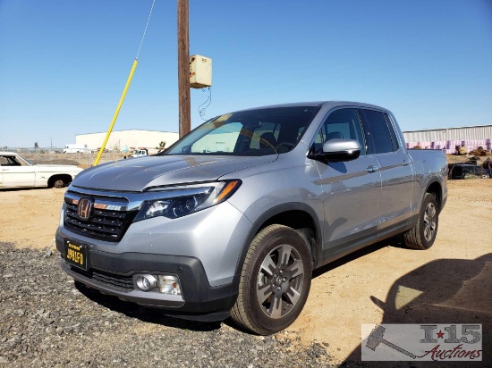 2017 Honda Ridgeline AWD Silver, 1 Owner Truck!! ONLY 11,XXX MILES!!! CLEAN AUTO REPORT!!!