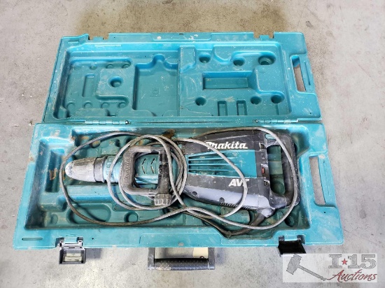 Makita AVT HM1214C Jack Hammer