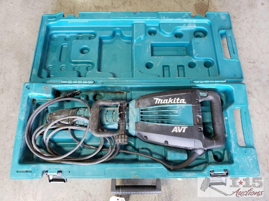 Makita AVT HM1214C Jack Hammer