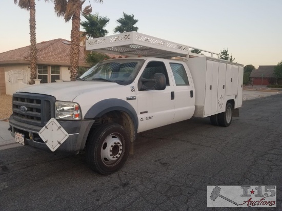 2007 Ford F-450 Pickup Truck, ONLY 90K MILES!!