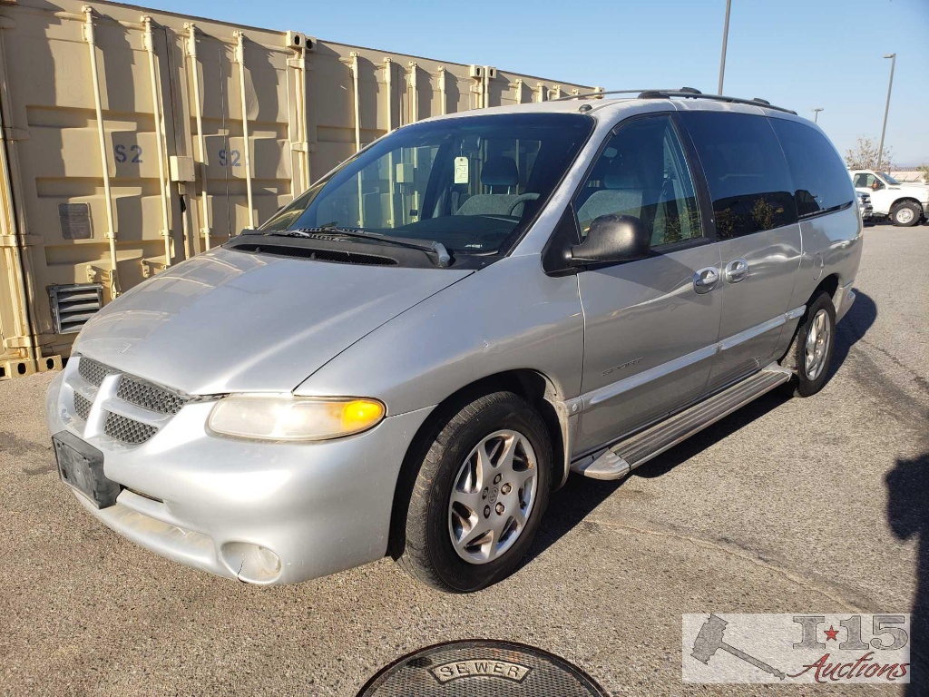 2000 Dodge Grand Caravan SE Ice Cold Air. Please See Video! Dealer or Out of State Only!!