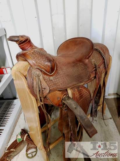 Ben Tarrel Solid Saddle with a 15" Seat