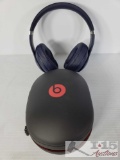 Wireless Studio 3 Beats with Case, Charger, and Aux