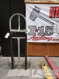 4 Foot Heavy Duty Hand Truck with Pneumatic Tires