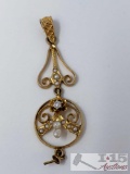 10k Gold Pendent with Diamond
