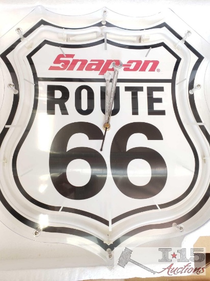 Brand New Snap-On Route 66 Neon Clock in Box
