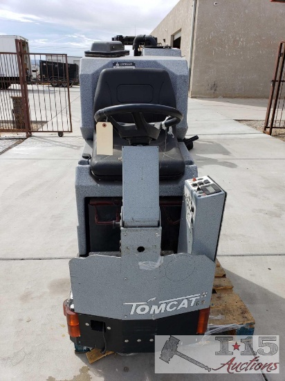 GTX 30-D Tomcat Sweeper, With Batteries