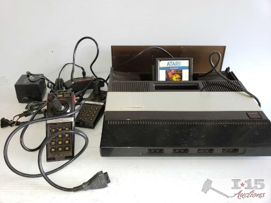 Atari 5200 with 2 Joysticks and Games