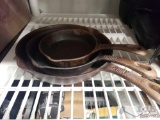 3 Cast Iron Pans