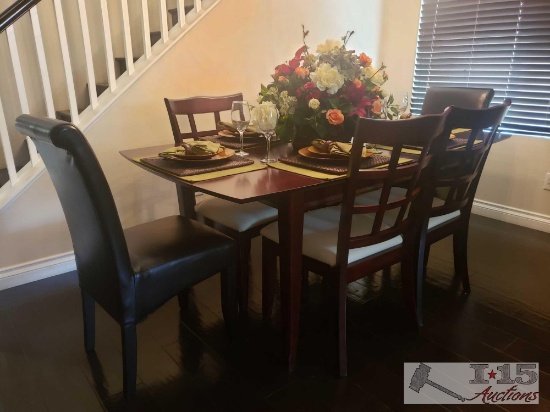 Wooden Dining Room Table with 6 Chairs