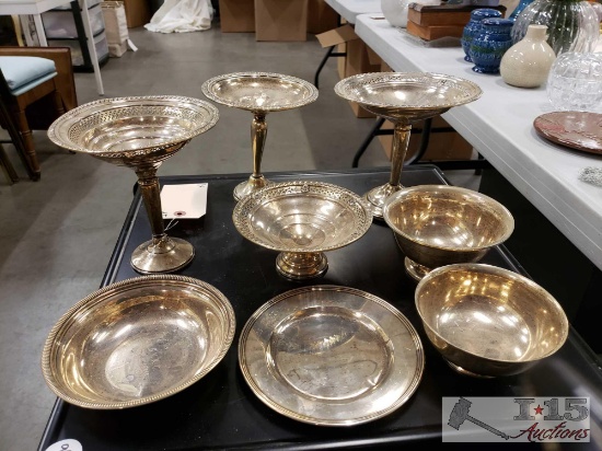 4pieces of Sterling silver Plates, candy dishes weighs 424 plus 4 pieces with weighted bases
