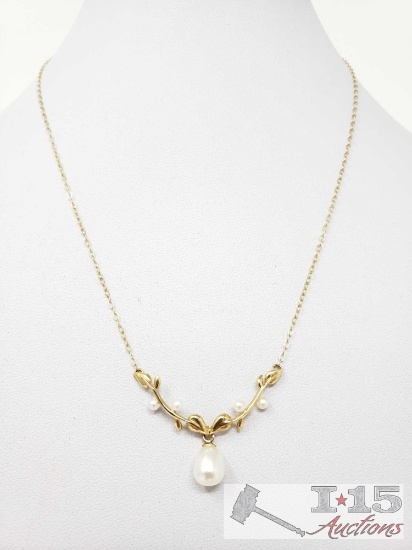 14k Gold Necklace with Pearls, 2.6g