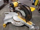 DeWALT Compound Miter Saw