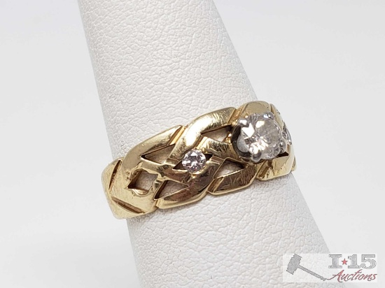 14k Gold Ring with Center Diamond and Accent Diamonds, 3.8g