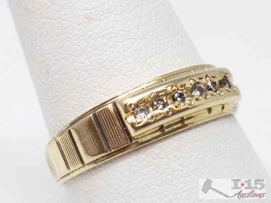 10k Gold Ring with Diamonds, 4.1g