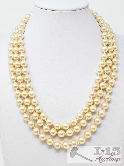 The Franklin Mint Jackies Pearls Replica