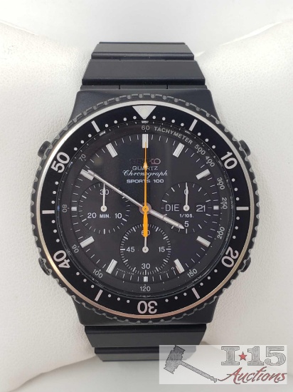 Seiko Chronograph Sports 100 Watch in Great Working Condition with New Battery