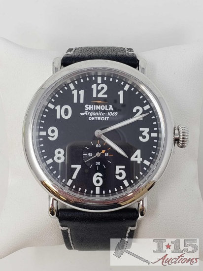 Shinola Argonite-1069 Watch In Wonderful and Working Condition 47 mm
