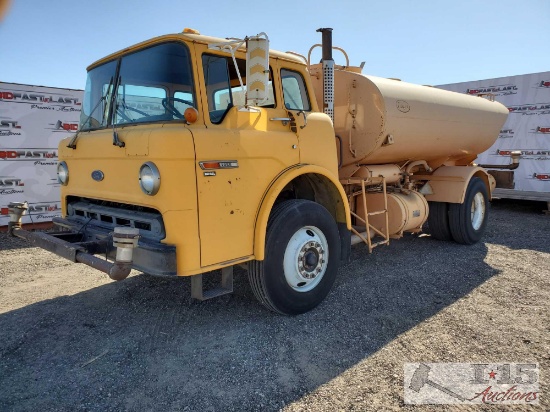?Slusher? Solid Water Truck1989 Ford Water Truck.. All 7 Sprayers Work with Soild Tank.