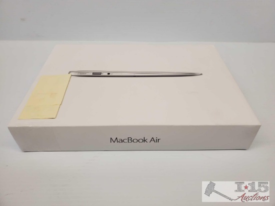 NEW, Apple MacBook Air 11"
