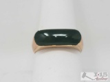 18k Gold Ring w/ Jade Stone 5.9g