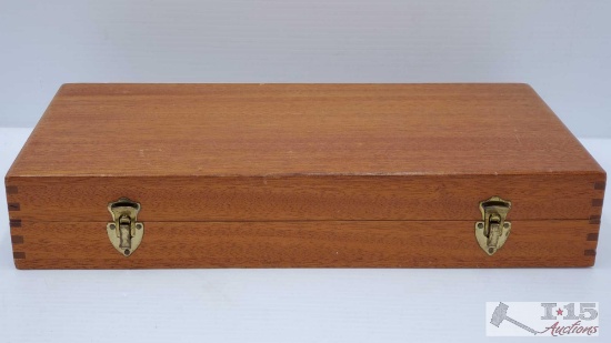 Wooden Revolver Box