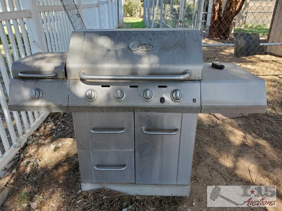 Char-Broil Red Grill