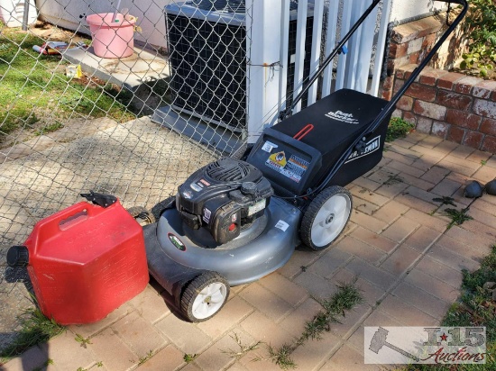 Craftsman Lawnmower with Briggs & Stratron Engine