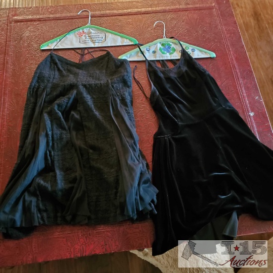 2 black Dresses