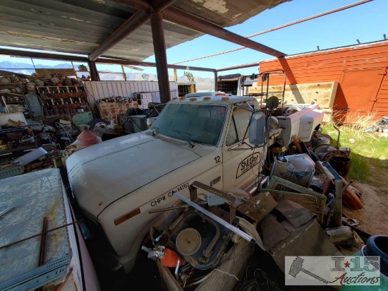 1986 Ford F-350 6.9L Diesel (Key in ignition)