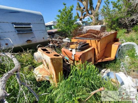 Cushman 3 Wheel Golf Cart