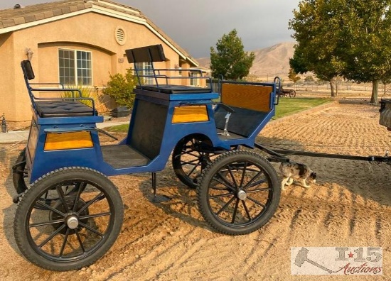 Horse Drawn Voitures Robert & Fils ST-PIE Wagon Quebec, Canada