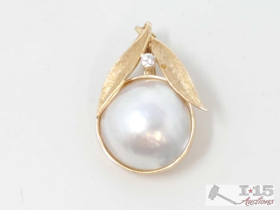 14k Gold Diamond Pearl Pendant- 9.4g