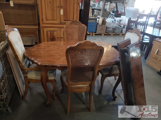 Four Person Dining room Table with leafs