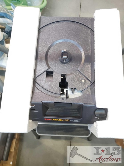 Kodiak Carousel 4200 Projector