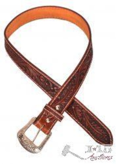 Showman ... Men's Agrentina Cow Leather Belt with Acorn Tooling