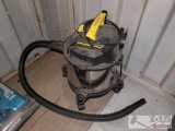 Stanley 4 Gallon Vacuum