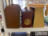 2 Vintage Radios and Speaker