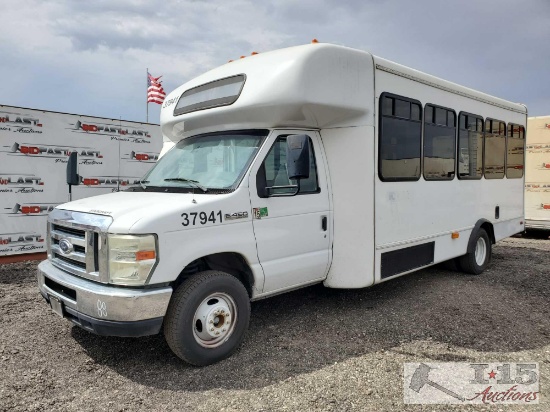 2009 Ford E-450 Bus