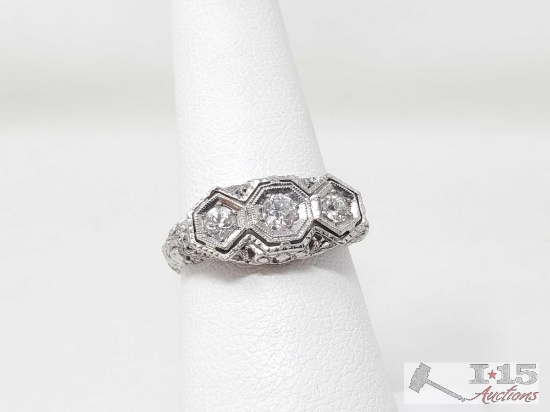 14k White Gold Diamond Ring 2.8g