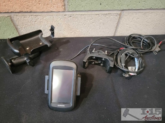 Garmin Montana 680t GPS with Mounts
