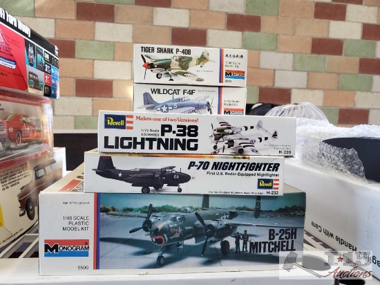 5 Model Planes In Box