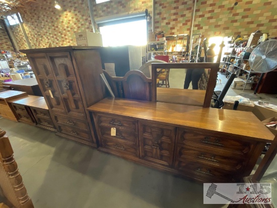 Matching Bedroom Set