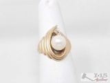 14k Gold Pearl With Diamond Accents Ring 4.5g