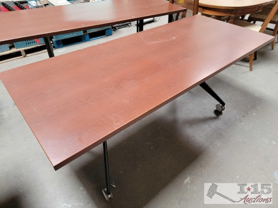 Howrth Rolling Table